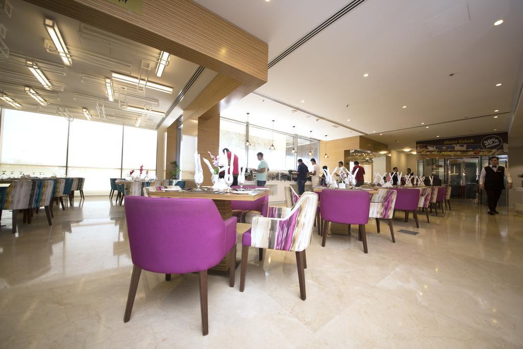 Best Western Plus Pearl Creek Dubai Ngoại thất bức ảnh